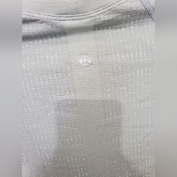 Lululemon Swiftly Tech Long Sleeve - Picture 4 of 6